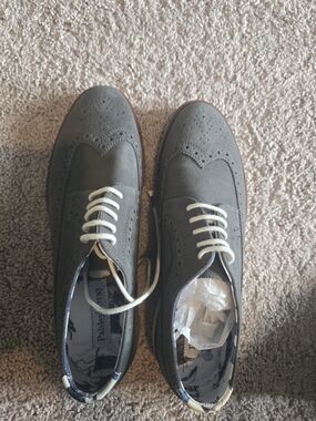 Paisley & Gray Gray Wingtip Oxford with White Laces